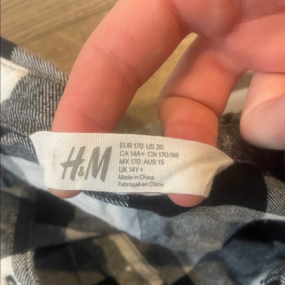 H&M Monochrome Plaid Shirt - Picture 2 of 6